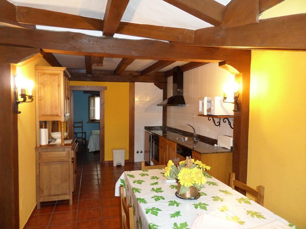 Las Rocas De Brez Camaleno Room photo