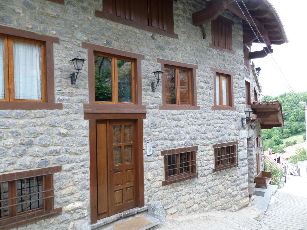 Las Rocas De Brez Camaleno Exterior photo