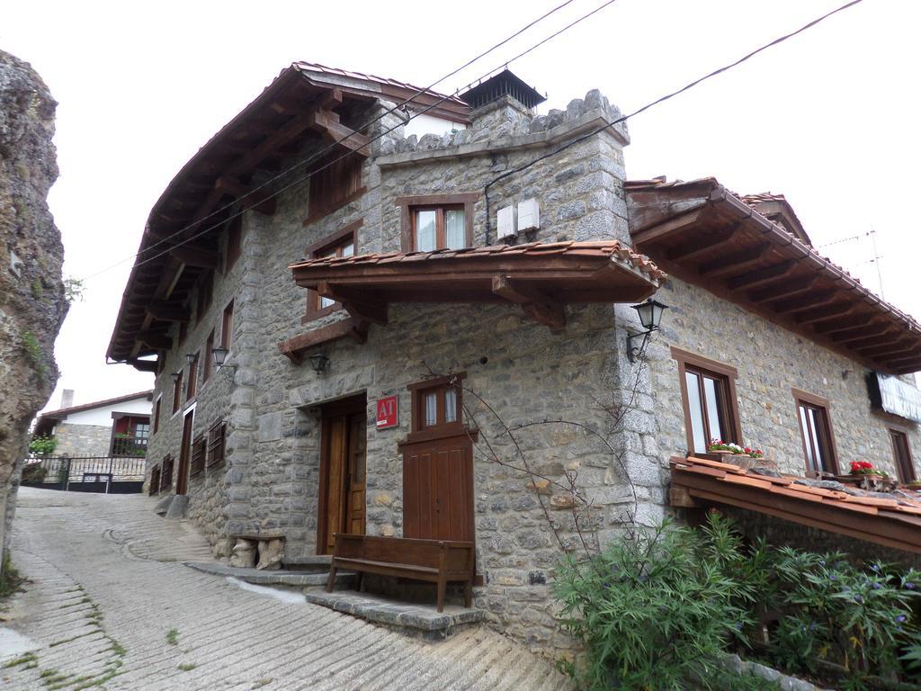Las Rocas De Brez Camaleno Exterior photo